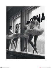 Stampa Artistica Time Life Ballerinas In Window 60x80cm Pyramid PPR40190 | Yourdecoration.it