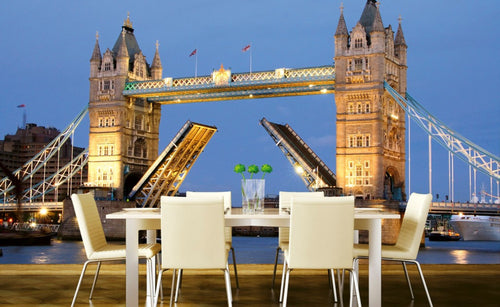 Dimex Tower Bridge Night Carta Da Parati In Tessuto Non Tessuto 375X250cm 5 Strisce Ambiente | Yourdecoration.it